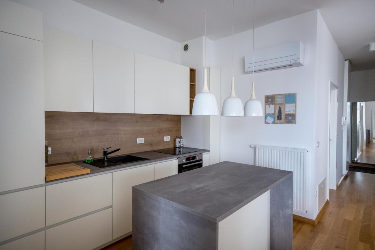 Auredius Deluxe Sea Apartment Копер Екстер'єр фото
